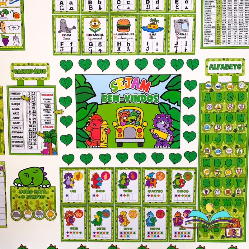 Kit de ornamentação e recursos pedagógicos para sala de aula, ideal para organizar a rotina escolar, apoiar atividades de alfabetização e Matemática e decorar o ambiente.