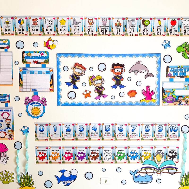 Kit de ornamentação de sala com o tema Fundo do Mar, ideal para organizar, decorar e apoiar a rotina pedagógica em ambientes escolares.